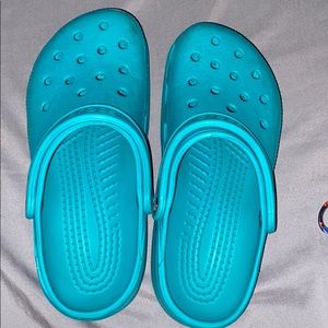 Blue crocs WILL CLEAN BEFORE SELLING